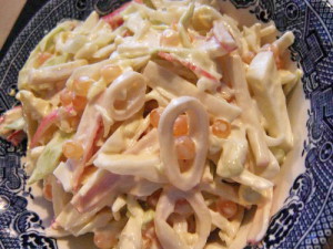 salat_iz_kalmarov_konservirovannyh