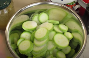 Кабачки маринованные в пакете